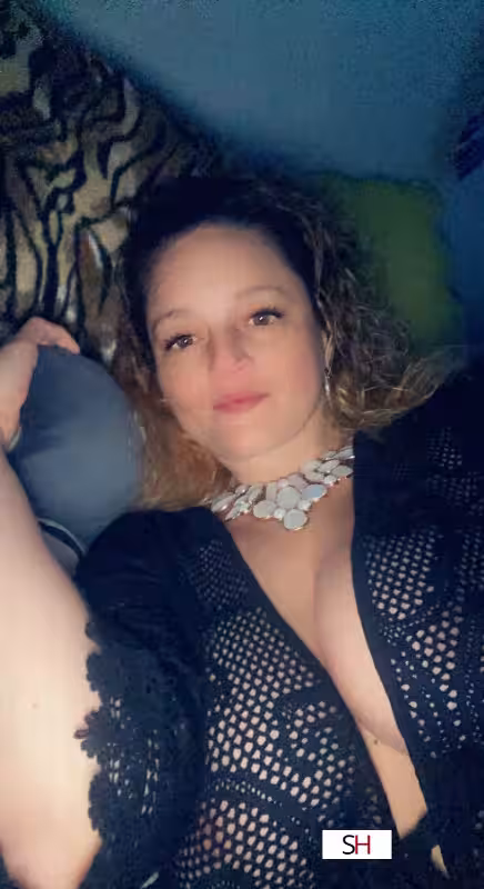 Escort Crystal / Niagara in Chicago, IL