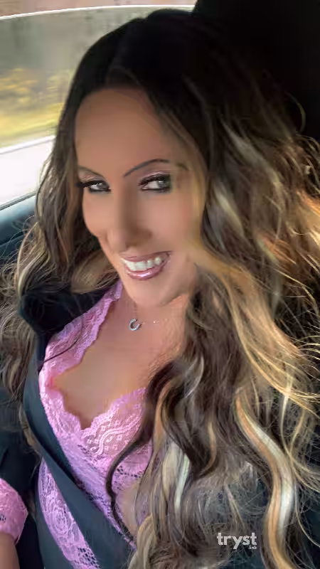Escort Lacie in Fargo, ND