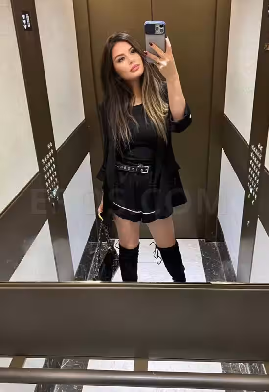 Escort Fiorella in Hartford, CT