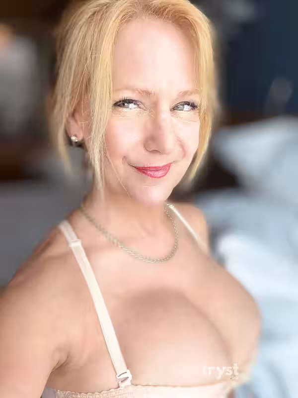 Escort Lauren Loveleigh in Houston, TX