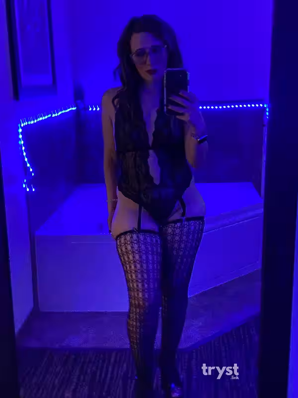 Escort/Massage Allie / Ellie in Minneapolis, MN