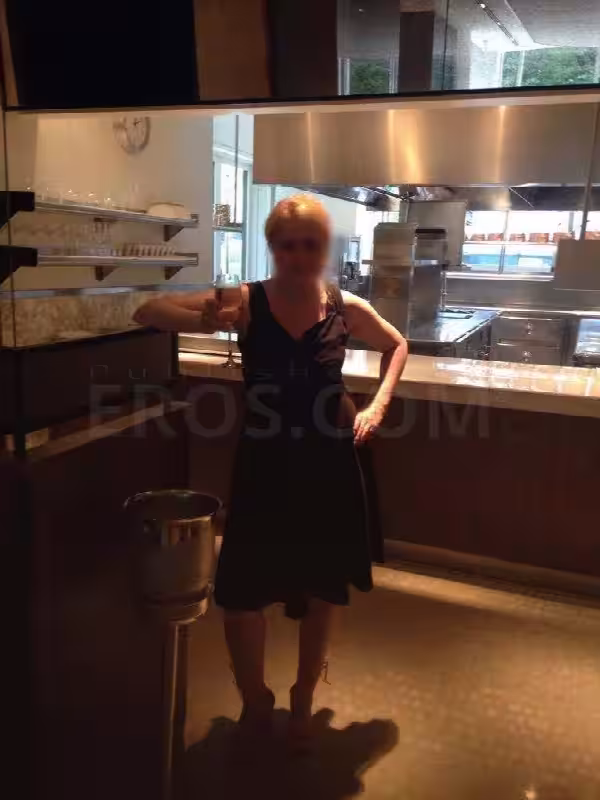companion/Massage/S&M Dr. Julia in New York City - Manhattan, NY